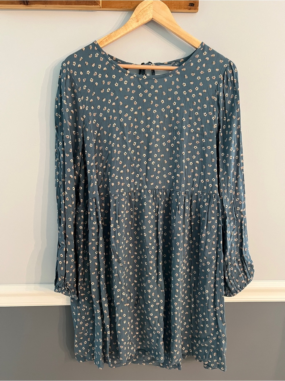 American Eagle Blue Floral Babydoll Mini Dress Long Sleeve Pockets Boho Cottage